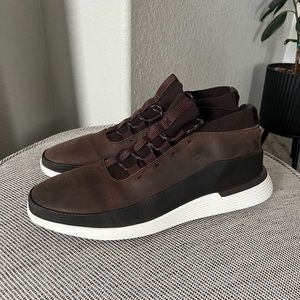 Wolf and Shepherd Crossover Mid